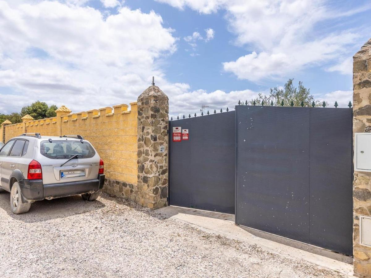 Villa Santa Teresa Vacacional Sevilla Dos Hermanas Exterior photo