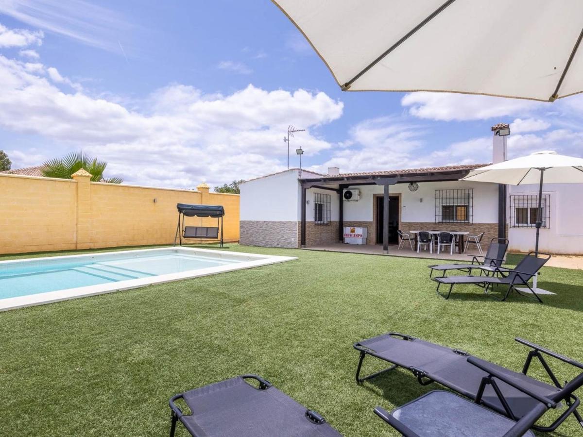 Villa Santa Teresa Vacacional Sevilla Dos Hermanas Exterior photo